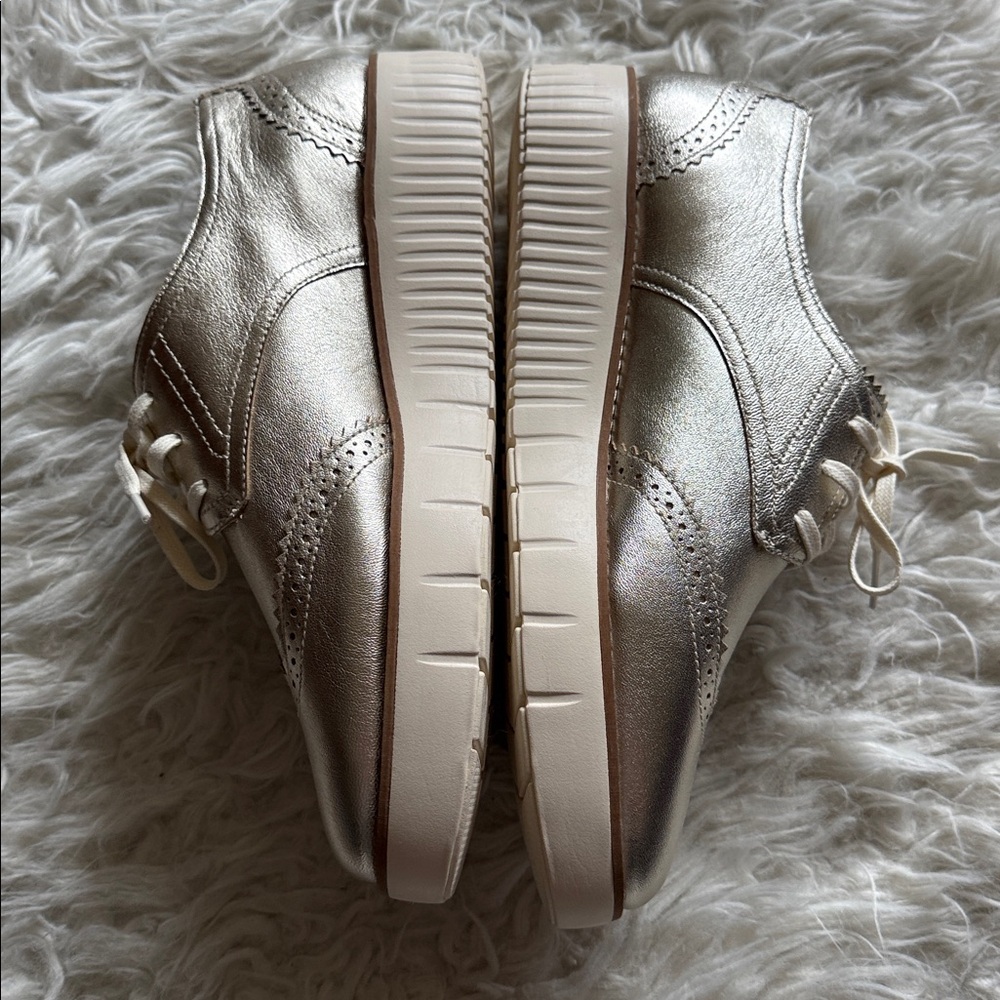 NWT Cole Haan Women's Gold Metallic City Wingtip Oxford Shoes 10 - Picture 4 of 9